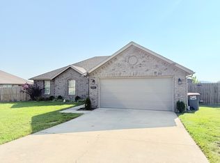 1140 Willow Oak St, Elkins, AR 72727