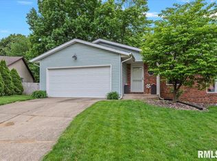 119 Calvin Ave, Springfield, IL 62704