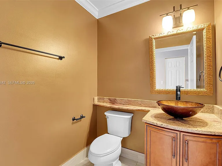 1905 Capeside Cir — Photo 18