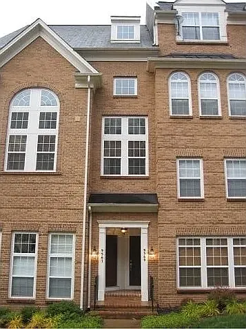 9569 Walker Way — Photo 1