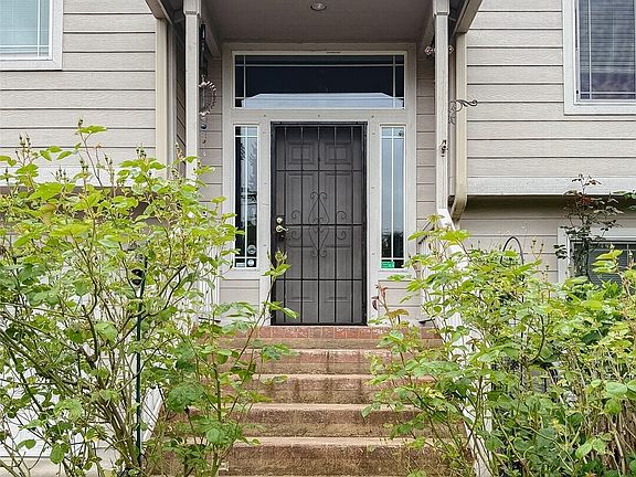 2nd image of 210 166th Street E
