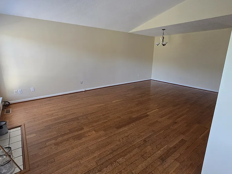 3814 Summerwood Ct — Photo 12