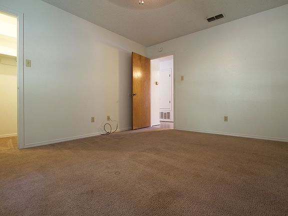 3rd image of 10748 Kiamichi Dr