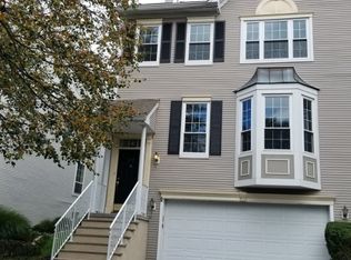 210 Warbler Dr, Wayne, NJ 07470