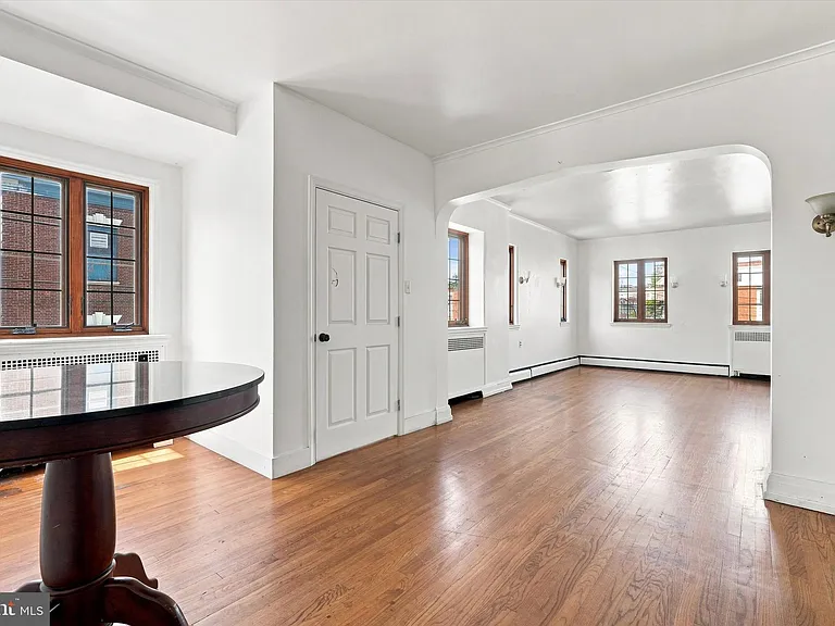 2526 E Clearfield St — Photo 2