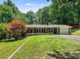 61 Spring Cove Dr, Brevard, NC 28712