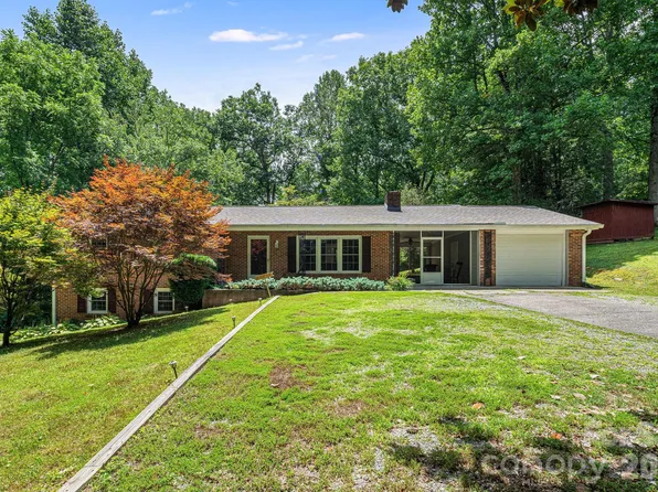 61 Spring Cove Dr, Brevard, NC 28712