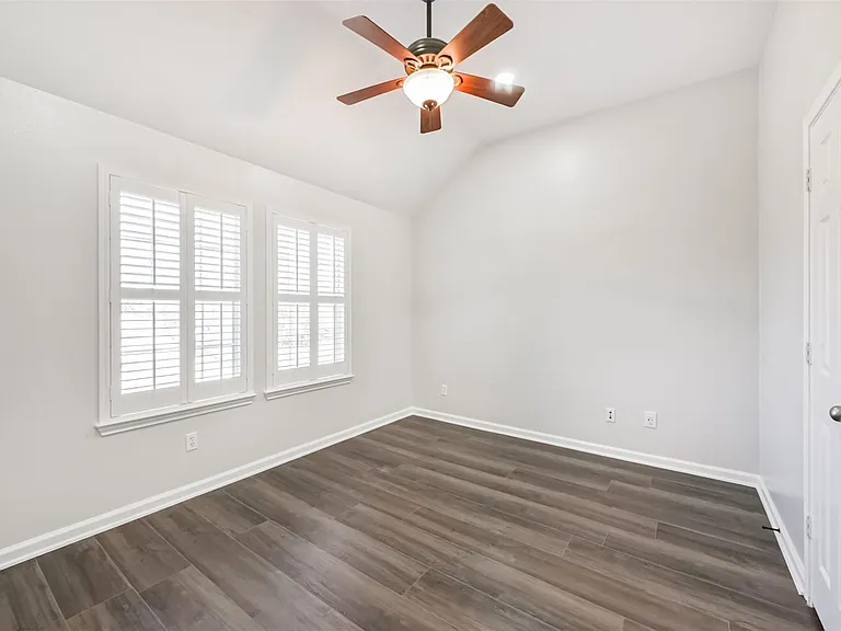 2315 Bending Spring Dr — Photo 40