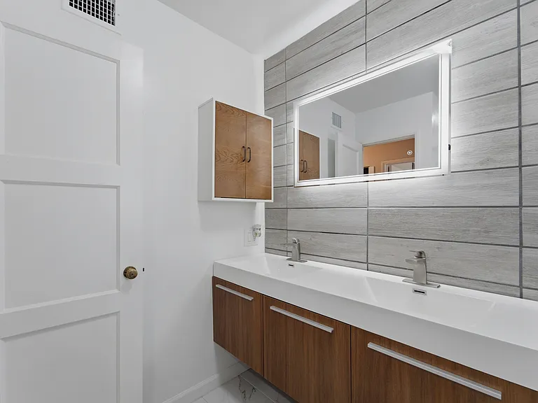 1705 E Lincoln Ave #A-B — Photo 25