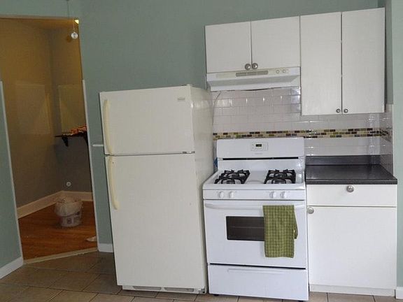3rd image of 5038 Pine St #B