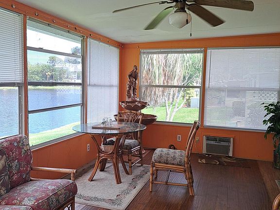 3rd image of 34 Del Prado Street
