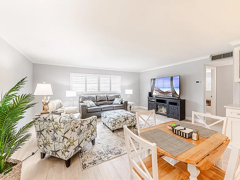 616 Flamingo Dr #102 — Photo 11
