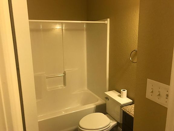 5th image of 2856 London Cir