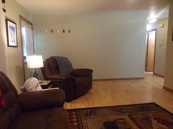 4th image of 608 S Edgerton St