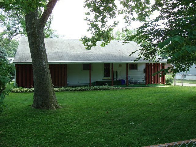 1st image of 3743 Meadow Ln