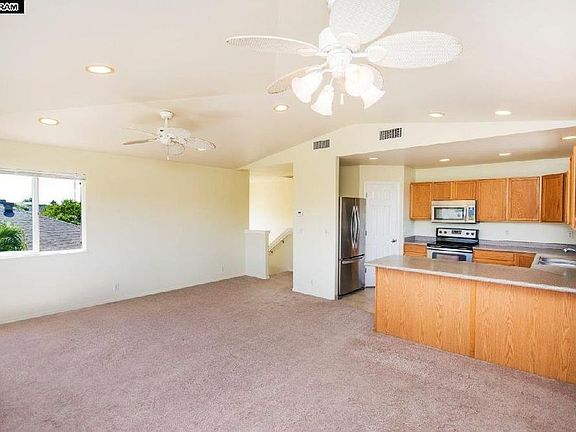 5th image of 42 Luakaha Cir