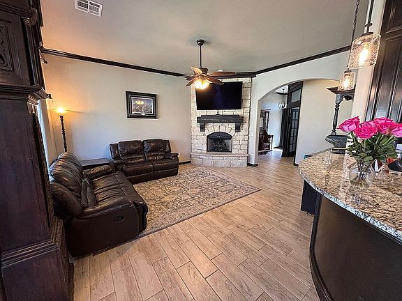 4th image of 5017 SW 130th St