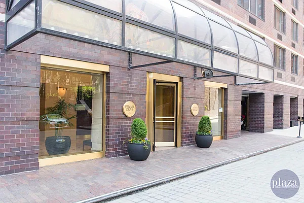 Rented by Plaza Real Estate Group | media 1