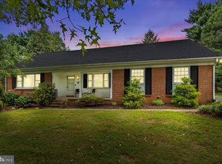 36 N Bausman Dr, Lancaster, PA 17603