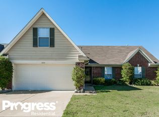 8181 Martin Dr, Southaven, MS 38671