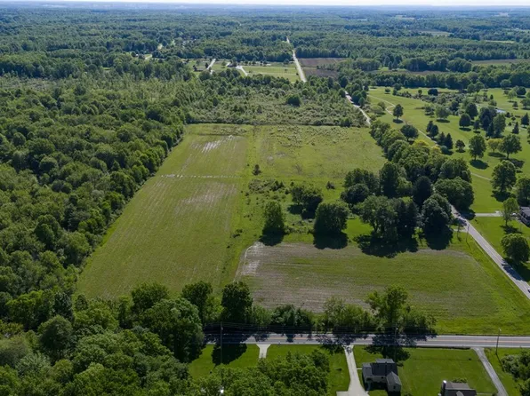 Villa Marie Rd, Lowellville, OH 44436