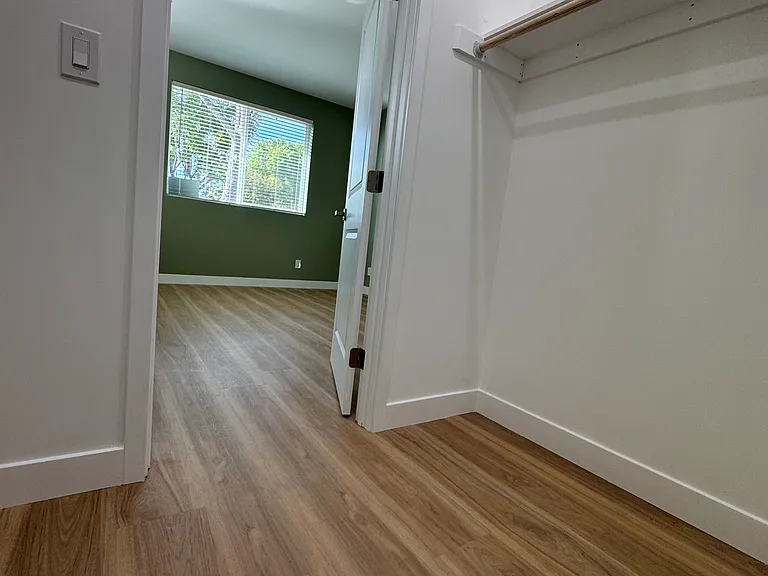 19803 Gilmore St — Photo 12