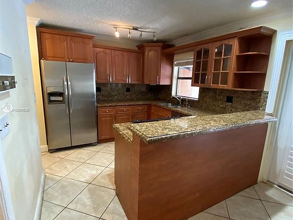 4th image of 16000 Kilmarnock Dr #16000