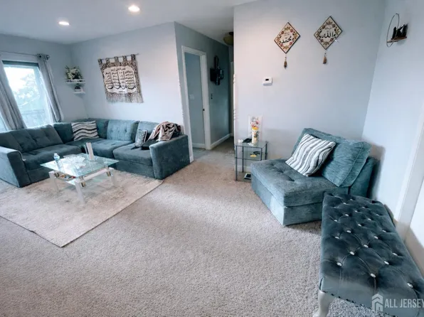 23C Powderhorn Ct, Woodbridge, NJ 07095