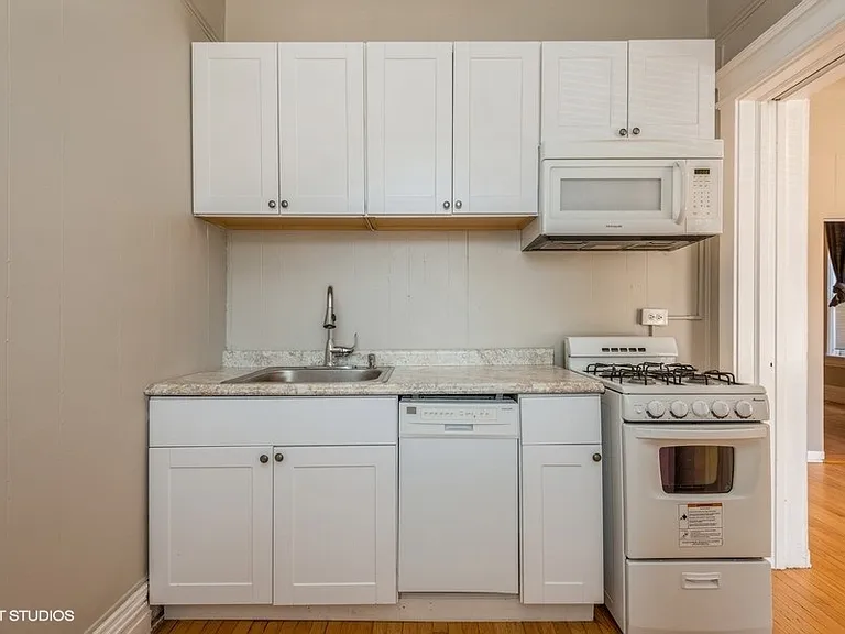 932 W Cullom Ave #1F — Photo 5