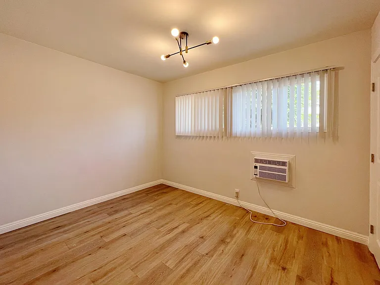 321 N Garfield Ave #A — Photo 10