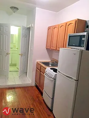 Rented by Wave Real Estate Group | media 3