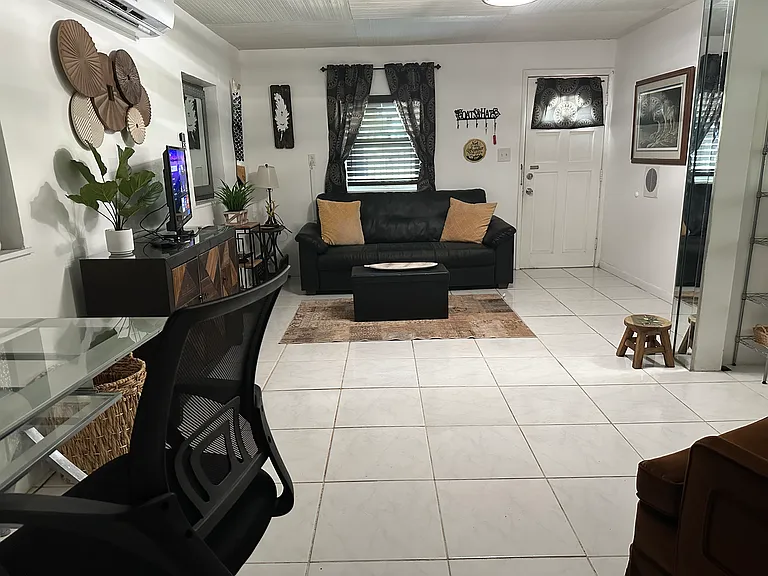 22526 Old Dixie Hwy — Photo 4