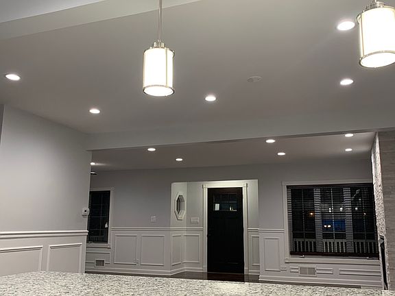 4th image of 10322 S Lawndale Ave