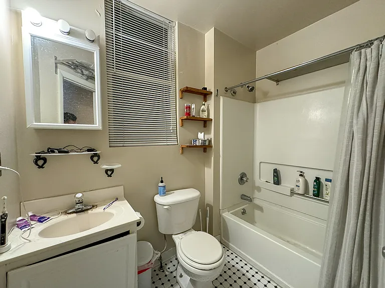 1415 Chapin St NW #207 — Photo 4