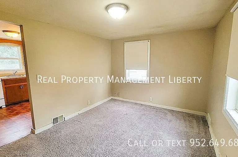 412 N Cedar St #3 — Photo 3