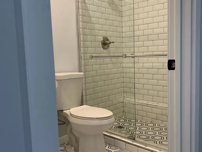 2810 Budau Ave — Photo 3