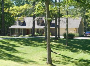 4513 Pluto Rd, Shady Spring, WV 25918