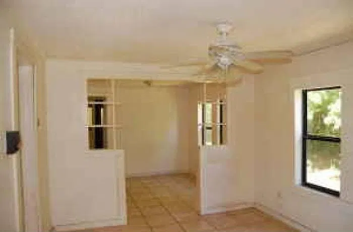3 bed, 980 sqft, $1,000 — Photo 3