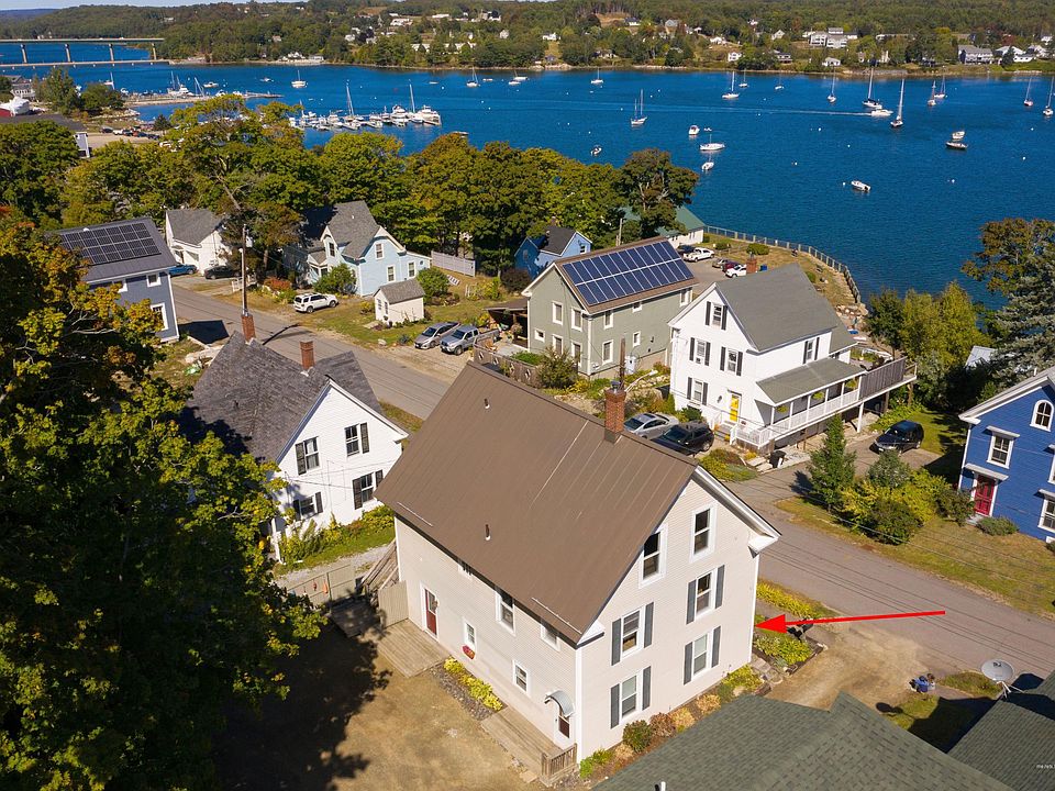 2nd image of 15 Bayview St