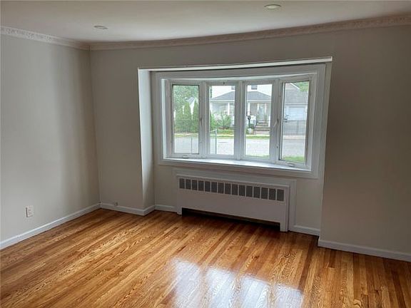 5th image of 182 2nd St