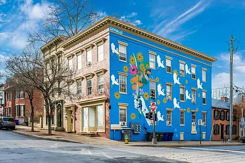 201 S Market St Photo 1