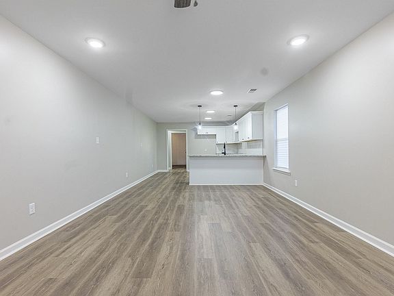 4th image of 3128 Douglass Ave Lot 1