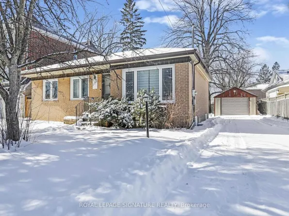 12 Beaverton Rd N, Richmond Hill, ON L4C 3J7