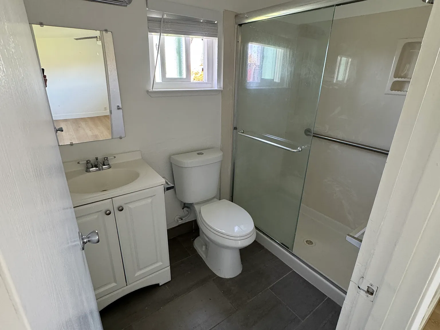 1 bed, 750 sqft, $1,600 — Photo 3