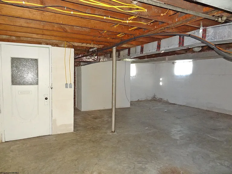 836 Fairmont Rd — Photo 23