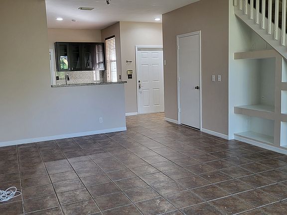 3rd image of 2082 Madeira Dr