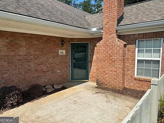 3rd image of 3101 Orchard Ridge Cir