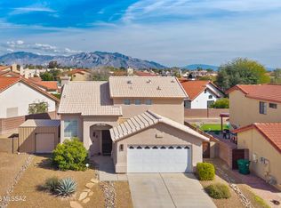 9272 N Golden Finch Ave, Tucson, AZ 85742