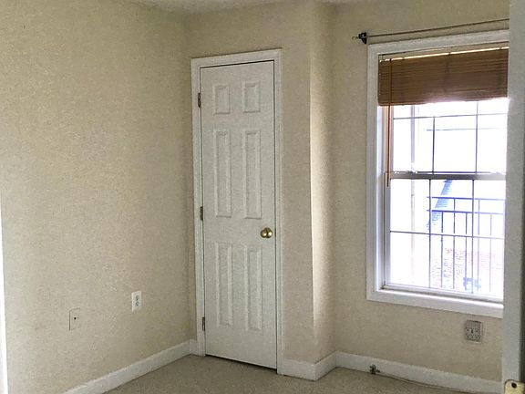 4th image of 1321 N Adams Court # Fl 4th