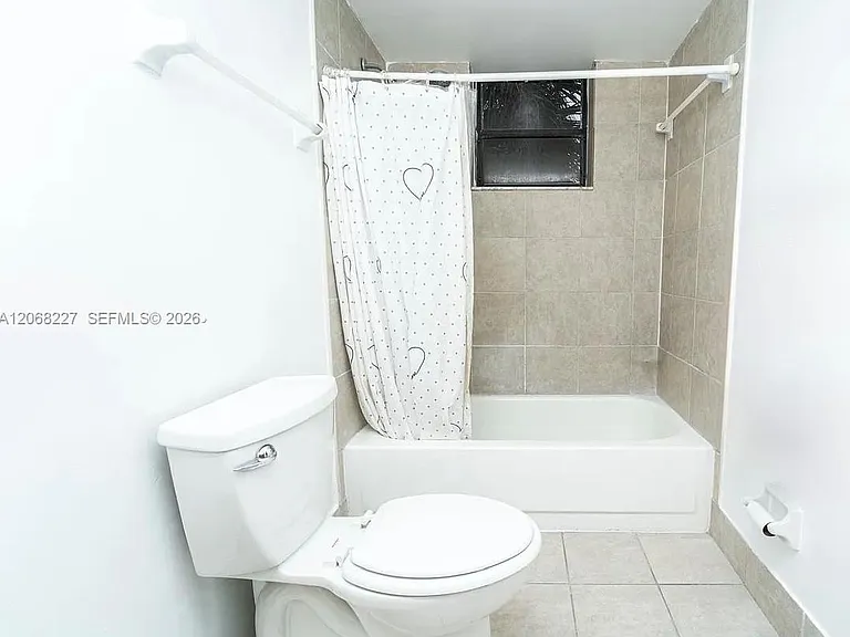 576 NW 114th Ave #203 — Photo 4